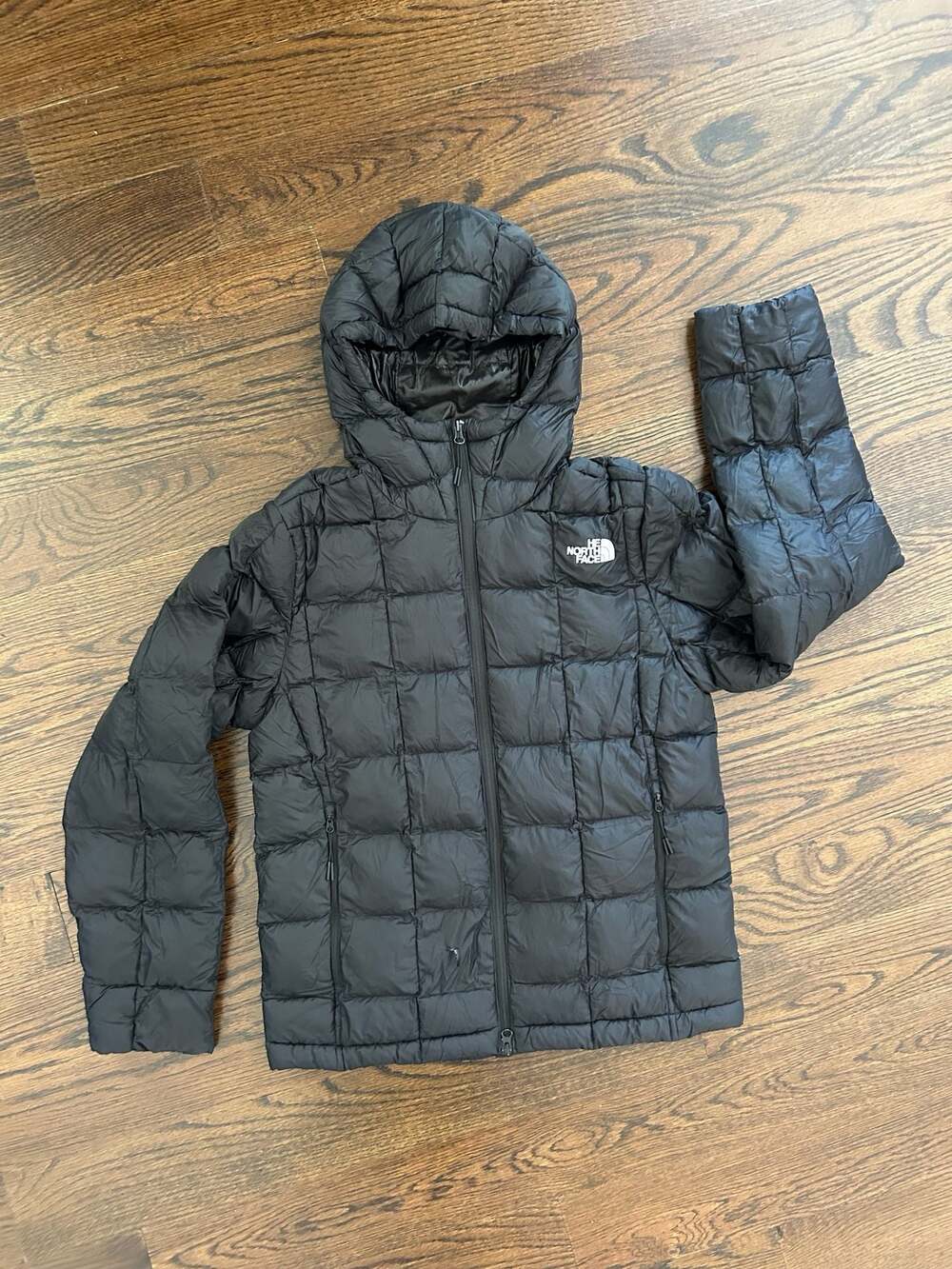 The North Face Thermoball Super Insulated Hooded Jacket Black